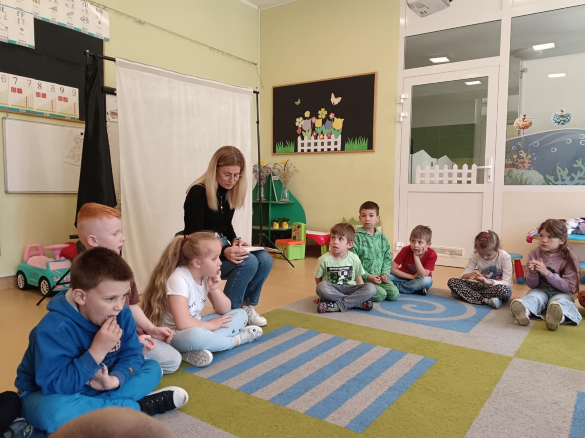 Głośne czytanie dzieciom