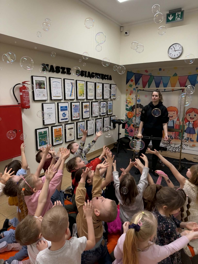 Spektakl Baniek Mydlanych